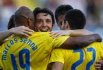 Tyrkeren Nihat  Kavechi (i midten) og anføreren Marcos Senna er to af Villarreal-træner Pellegrinis nøglespillere. 