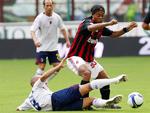 Ronaldinho og Milan tabte 1-2 hjemme til Bologna. 