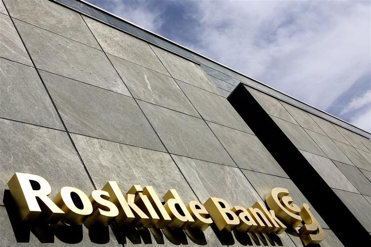 Aktionærerne kommer først i tredje række, hvis der er penge i kassen efter et salg af Roskilde Bank. 