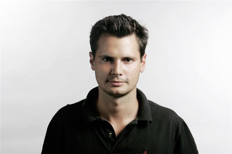 Jakob Sorgenfri Kjær nåede at være ansat på Nyhedsavisen i 30 dage før end den lukkede. 