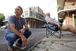 Jack Jones (tv.) og Ott Howel vil blive i New Orleans under orkanen. 