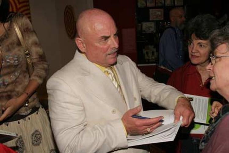 Udover at speake filmtrailers lagde Don LaFontaine stemme til omkring en kvart million reklamespots. Foto: En-Wiki 