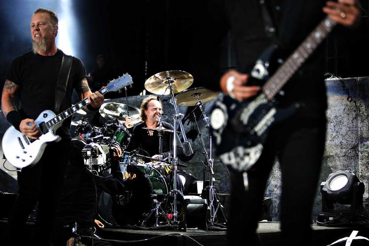 Metallica på Vestereng i Århus sidste år. Her ses den danske trommeslager Lars Ullrich og forsanger og guitarist James Hetfield (tv.). 