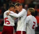 Jon Dahl Tomasson kom ind til sin 99. landskamp, Nicklas Bendtner var bedste dansker og Christian Poulsen scorede det danske 1-1-mål. 