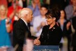 Mens John McCain runder konventet af torsdag, er det i aften Sarah Palin, som alle har deres øjne rettet imod.Også den tidligere New York-borgmester Rudy Giuliani taler til konventet i aften. Arkivfoto. 