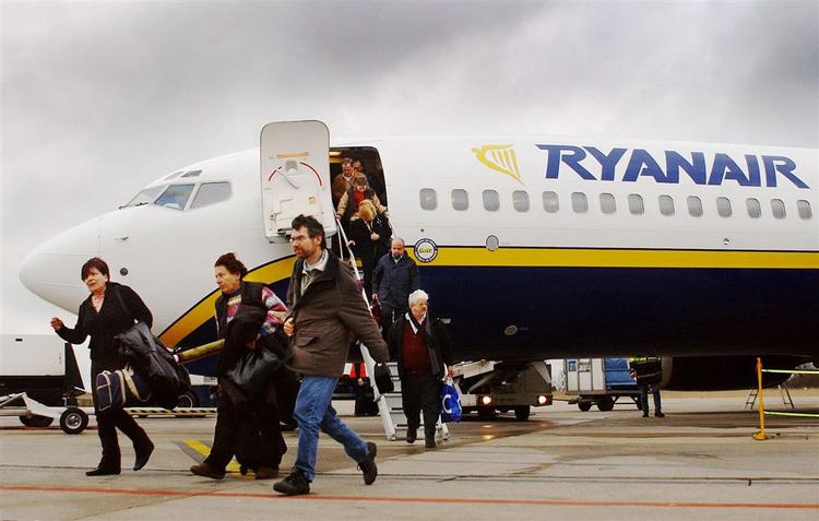 Ryanair is cutting its Danish departures by a third this autumn 