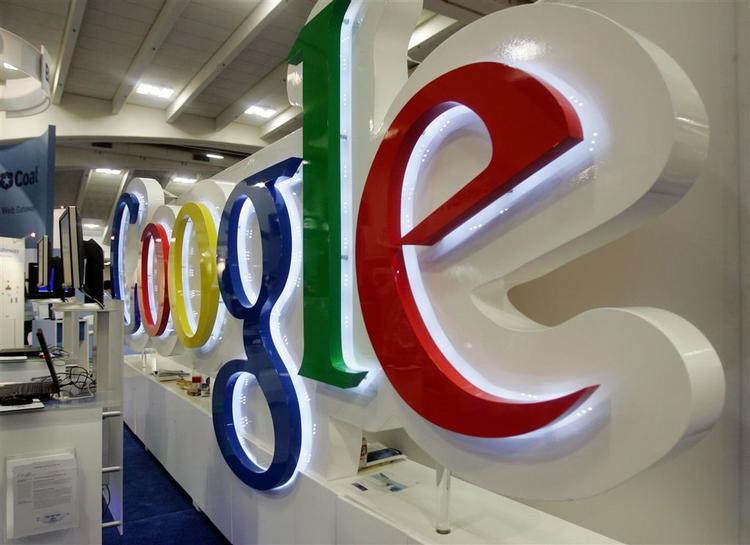 Fremover hedder licensbetingelserne til Google Chrome i kapitel 11.1: »Du beholder din ophavsret og alle andre rettigheder du allerede har over det indhold, du indsender, placerer og viser på eller gennem tjenesterne«. 