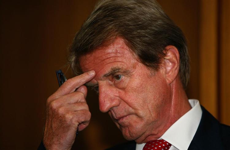 Frankrigs udenrigsminister Bernard Kouchner skal diskutere EUs forhold tilo Georgien og Rusland med sine ministerkolleger. 