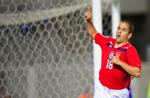Chelseas Joe Cole var ikke med Englands startopstilling, men da Fabio Capello skiftede ham ind i anden halvleg skete der noget. 