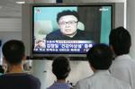 Sydkoreanere følger med i nyhederne om den nordkoreanske leder. 