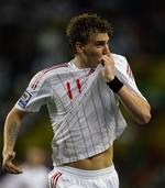 Nicklas Bendtner jubler efter 1-1-målet i det 83. minut, hvor de syv vanvittige minutter for alvor  begyndte. 