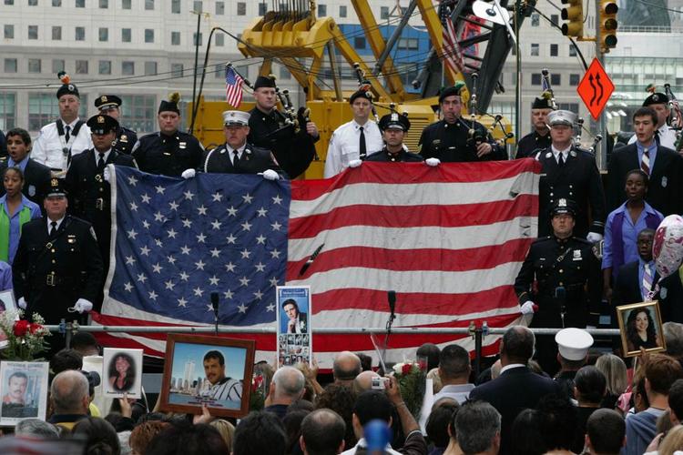 Amerikanerne markerer i dag den værste dag i nyere, amerikanske historie. 