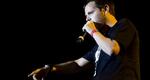 Mike Skinner, her på Roskilde Festival 2008. Det nye album fra The Streets er et af årets højdepunkter, mener Politikens anmelder. Foto: Thomas Borberg