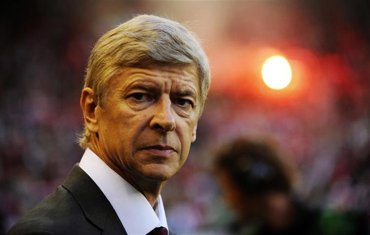 58-årige Arsene Wenger kom til Arsenal fra den japanske klub Nagoya Grampus Eight i 1996. Tidligere var han træner i Monaco. 