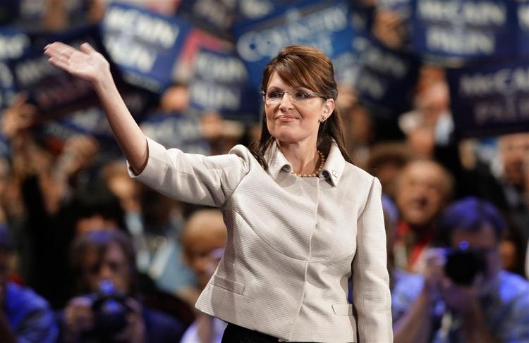 Se godt på denne kvinde - Sarah Palin danner mode (arkivfoto). 
