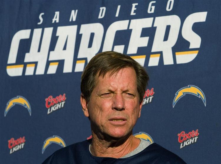 Norv Turners San Diego-hold var blandt de store favoritter,  inden sæsonen gik i gang. Nu har de tabt deres to første kampe. 