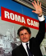 Roms borgmester, Gianni Alemanno, anklages for at lægge politisk pres på Roms filmfestival. Søndag i sidste uge vakte han de italienske jøders vrede ved at nægte at tage afstand fra fascisme som »absolut ondskab«. 