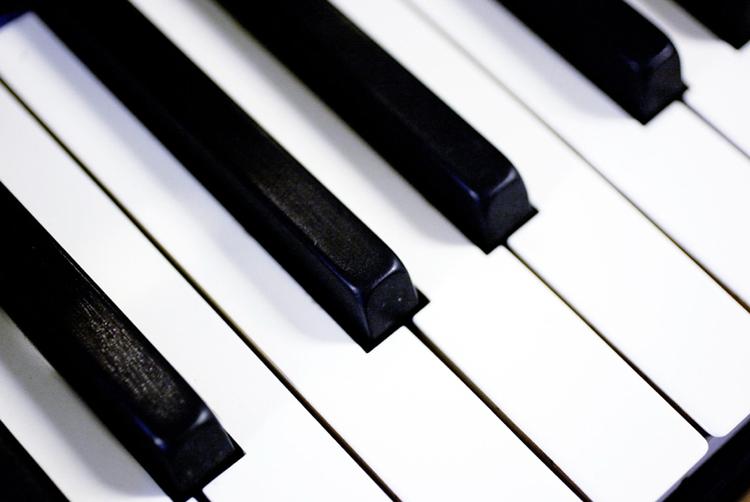 Der er ikke noget galt med nye 15 minutter med Marx' lette, romanceagtige  musik. Men verden mangler ikke ordinær klassisk musik. 