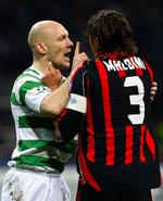 Thomas Gravesen i aktion for Celtic mod Milan-legenden Paolo Maldini i foråret 2007. 