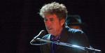 Bob Dylan er aktuel med digtsamling i november. Et par digte kan sniglæses på nettet. 