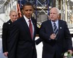 De to præsidentkandidater, Barack Obama og John McCain, kommer til at køre et tæt løb frem mod en samlet valgsejr, spår en måling. Arkivfoto. 