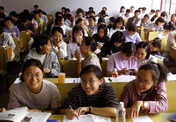 Studerende på Shanghai Universitet i Kina, som vurderes at være et stort marked for danske uddannelser. 