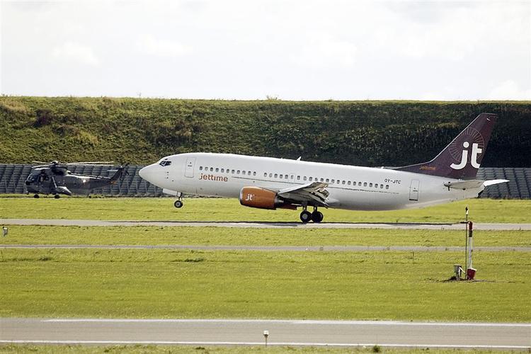 I går måtte dette Jettime-fly nødlande med defekt landingsstel. I dag er det et Cimber Air-fly, der er i samme situation. 