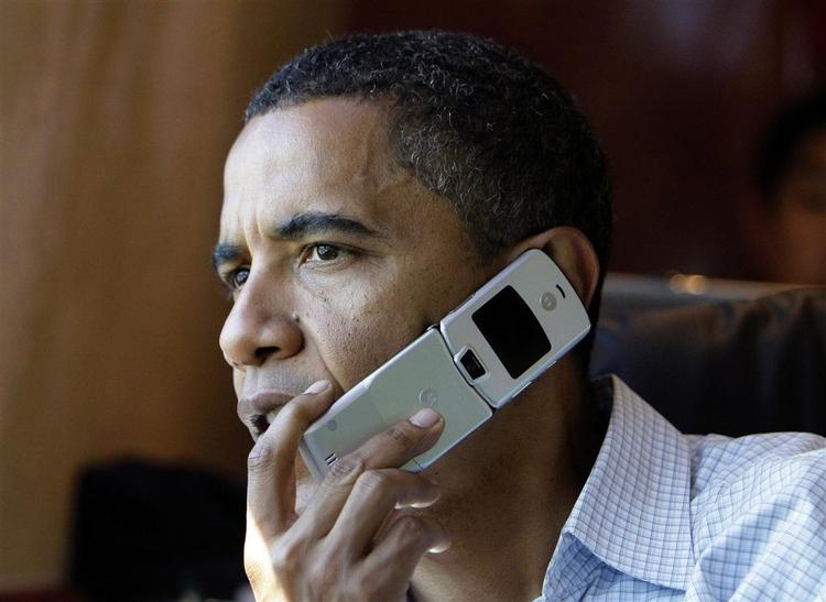 Den demokratiske præsidentkandidat håber, at de mange amerikanere, der har sagt farvel til fastnettelefonen,  hører til blandt hans støtter. 