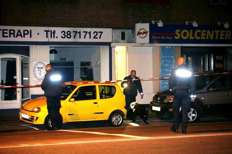 Politiet på Sallingvej i nat. Efter nattens skyderi er der blevet skudt 19 gange i København, siden en ung mand blev dræbt i Tingbjerg 14. august. 