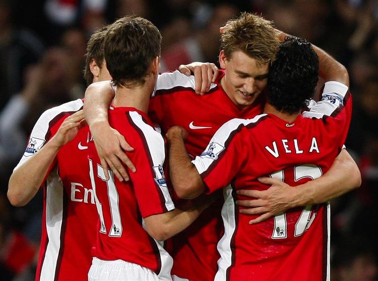 To mål af Nickals Bendtner. 