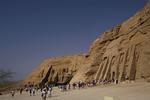 Turisme er en vigtig indtægtskilde for Egypten, og derfor er sikkerhedsopbuddet omkring turisterne stort ved turistattraktioner som her. De kidnappede turister var taget på en ørkensafari i det øde sydveslige hjørne af Egypten (arkivfoto). 
