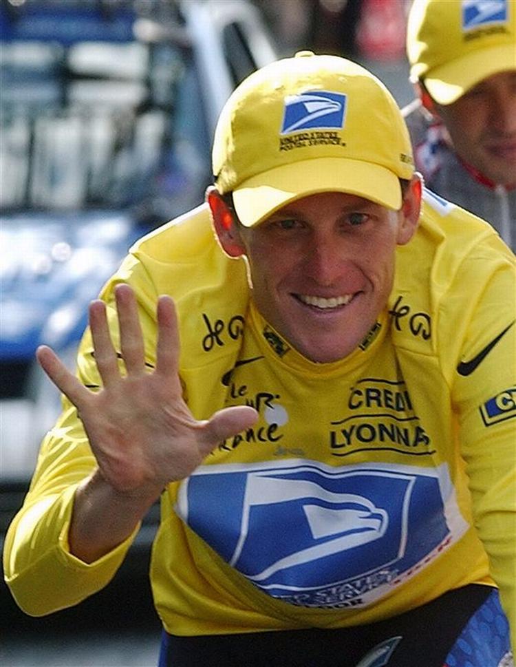 Lance Armstrong fortalte på et pressemøde i dag om sine kommende planer, der indebærer et comeback til Tour de France. 