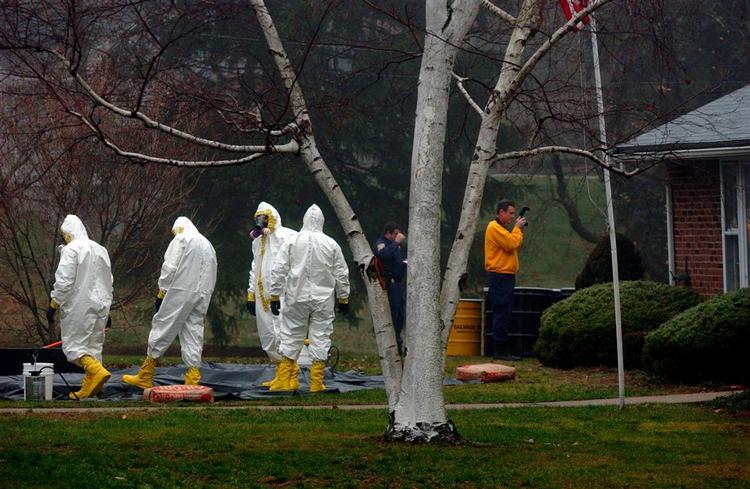 Fem mennesker blev dræbt af miltbrandsporer, der blev sendt i breve i efteråret 2001. 
