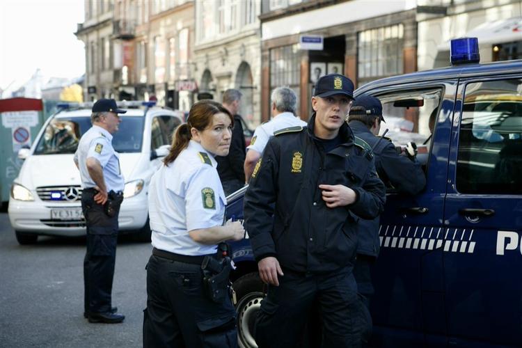 A daylight shooting episode has taken place in the centre of Copenhagen. One man injured. 