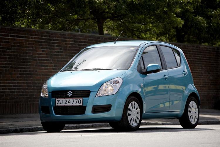 Suzuki Splash har meget til fælles med Swift-modellen, men er højere og opleves deror som mere rummelig. 