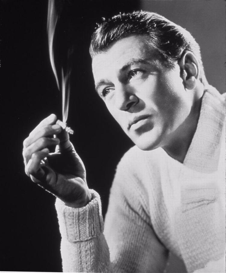 Gary Cooper fik over 700.000 kroner for at promovere rygning i sine film. 
