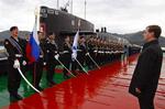 Den russiske præsident Dmitrij Medvedev undet et besøg på en ubådsbase. 