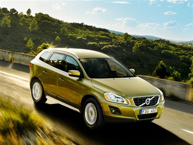 Volvo XC 60 brmser selv ved lav fart, hvis f.eks. bilen foran standser ldit brat. 