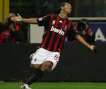 Ronaldinho scorede noget så sjældent for ham som et hovedstødsmål. Og det blev det eneste mål i kampen mellem Milan og Inter. 