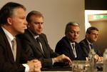 The Dutch Finance Minister Wouter Bos (left) is furious over an EUR 400,000 bonus for the new CFO of the financial group ING. 
