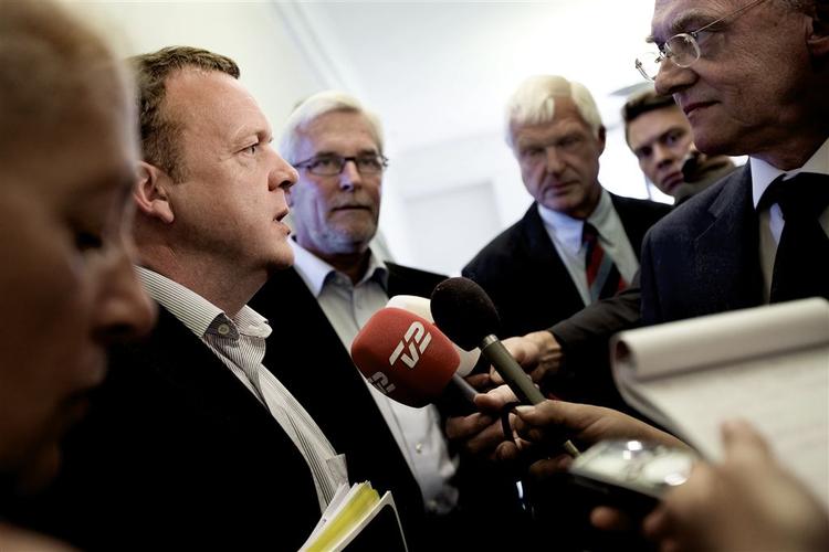 Kaare R. Skou har skrevet fremragende bog om dansk politik, mener Politikens anmelder. 