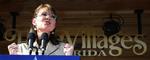 Medierne kaster sig over alt, hvad vicepræsidentkandidat Sarah Palin siger og gør. 