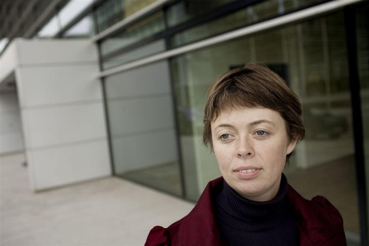 Kristina Bendixen fra Tåstrup er en af de politiken.dk-læsere, der kæmper for at få et gratis økonomi-tjek. Huset er faldet i værdi, og Kristina Bendixen arbejder i byggebranchen, som er den branche, der er hårdest ramt af arbejdsløshed. 