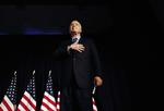 John McCain gør sig i klar til at holde en tale om økonomien i Montana i dag. 