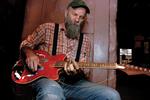 Seasick Steve var en af de store positive overraskelser på dette års Roskilde Festival. Nu udsender han sit fjerde album. 