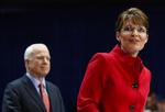Sarah Palin skal overbevise om sit eget værd i nattens debat. 
