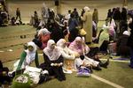 12.000 muslimer var samlet i Valby til eid-fest i starten af ugen, men mange familiemedlemmer måtte blive hjemme, fordi de ikke kunne få fri fra deres arbejde. 