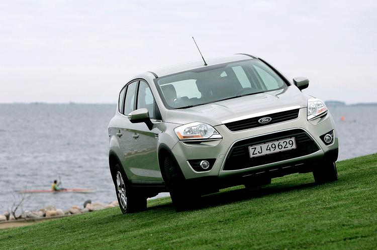PÅ VEJ. Ford Kuga er mere til vej end til vildmark. Den klarer dog snildt mindre udfordringer i terrænet. 