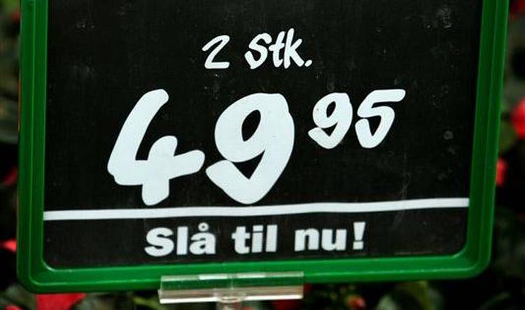 Tag to pakker kød for 49,95 og spar to kroner! Nu skal det være slut med den type tilbud i Rema 1000. For tilbuddene fører bare til, at den overskydende mad skal smides ud. 