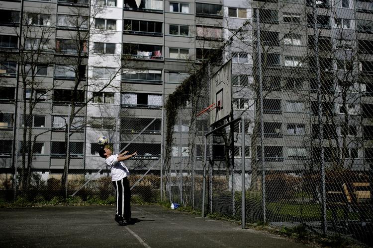 Huslejestigningerne slår hårdt i de almene boligforeninger, som har mange pensionister, arbejdsløse og ufaglærte beboere. (Arkivfoto) 